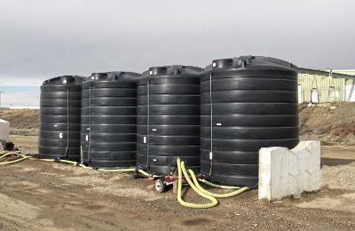 Plastic water storage tank