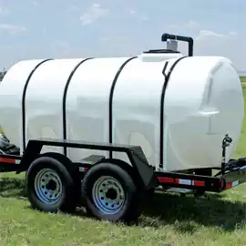 front of 1,000 gallon water tank trailer