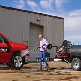 550 gallon hot pressure washer trailer
