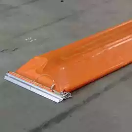 calm water containment boom