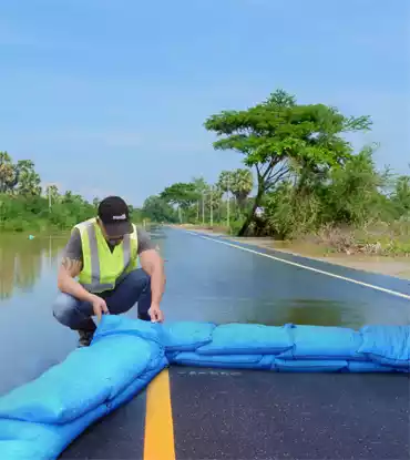 Aqua bags for flood defense